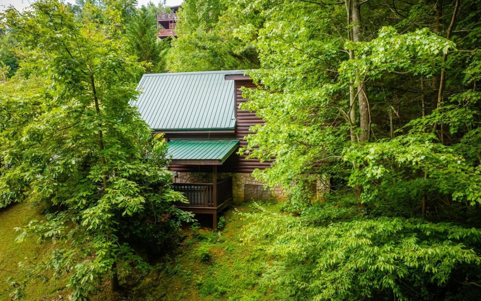 Hugs N Kisses Pool Table Hot Tub Pool Table Community Pool Close To Downtown Gatlinburg Zewnętrze zdjęcie